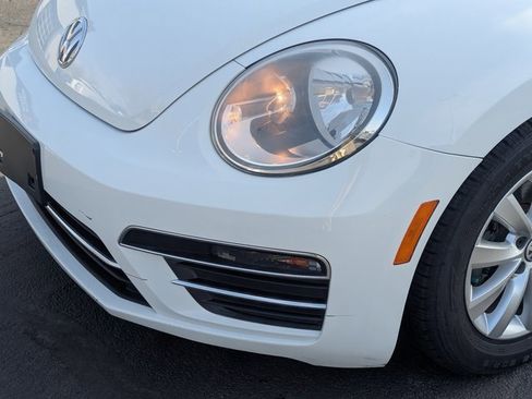 Used 2019 Volkswagen Beetle 2.0T SE image 11