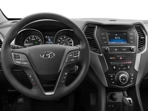 Used 2017 Hyundai Santa Fe Sport image 10