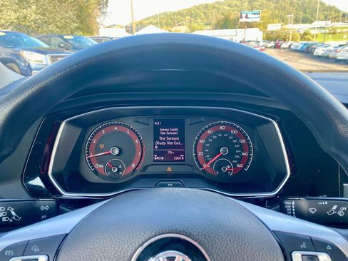 Used 2019 Volkswagen Jetta S image 19