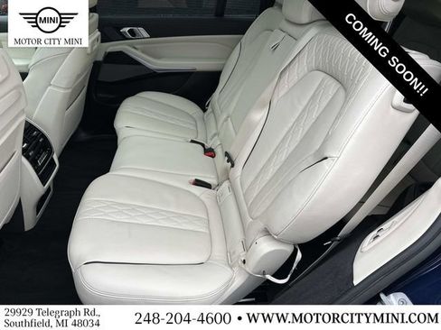 Used 2021 BMW X7 M50i w/ Executive Package image 15