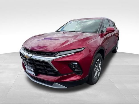 Certified 2026 Chevrolet Blazer LT FWD image 2