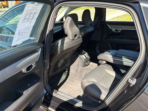 Used 2024 Volvo S90 B6 Plus AWD/4WD image 25