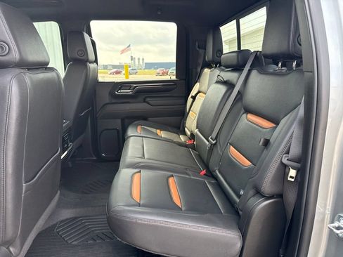 Used 2024 GMC Sierra 2500 AT4 w/ AT4 Premium Plus Package AWD/4WD image 11