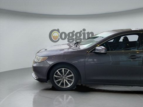Used 2020 Acura TLX image 30