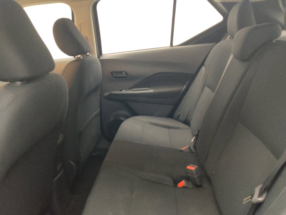 Used 2023 Nissan Kicks S FWD image 18