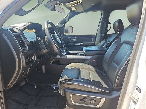 Used 2024 RAM 1500 Laramie image 19