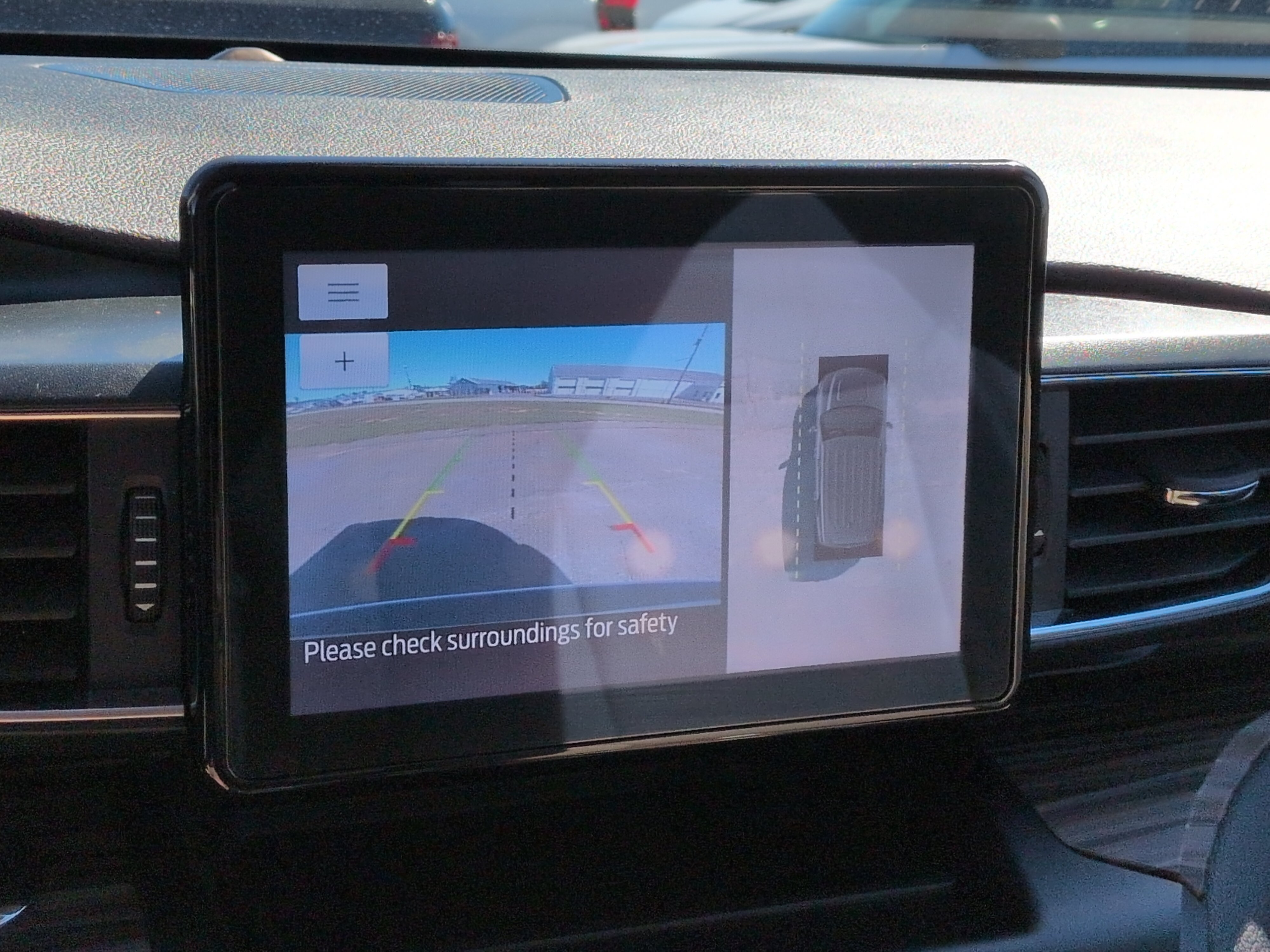 Used 2020 Ford Explorer Limited RWD image 18