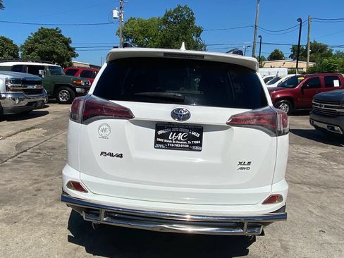 Used 2016 Toyota RAV4 XLE AWD/4WD image 6