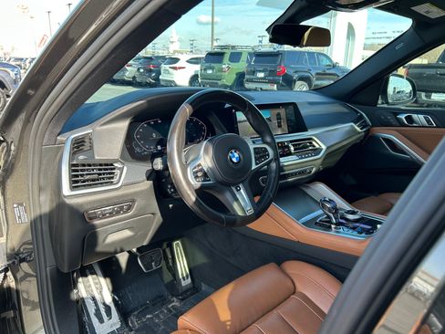 Used 2022 BMW X6 xDrive40i w/ Executive Package image 10
