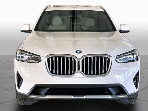 Used 2024 BMW X3 sDrive30i w/ Premium Package RWD image 3
