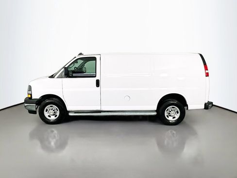 Used 2024 Chevrolet Express 2500 w/ Driver Convenience Package RWD image 4