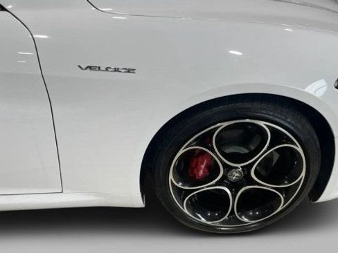 Used 2023 Alfa Romeo Giulia Veloce RWD image 6