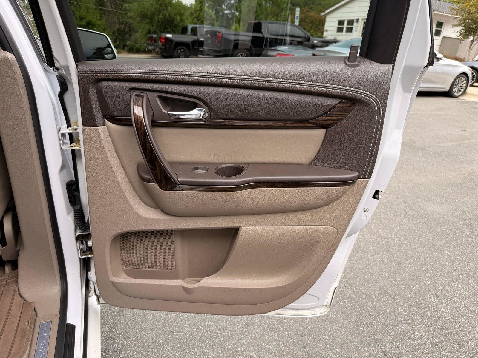 Used 2016 GMC Acadia Denali AWD/4WD image 29