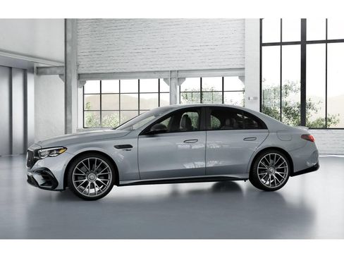 New 2026 Mercedes-Benz E 53 AMG e 4MATIC Sedan image 36