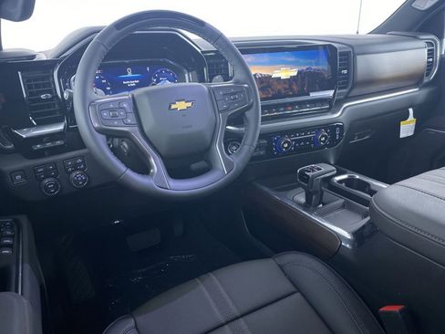 New 2025 Chevrolet Silverado 1500 High Country AWD/4WD image 2