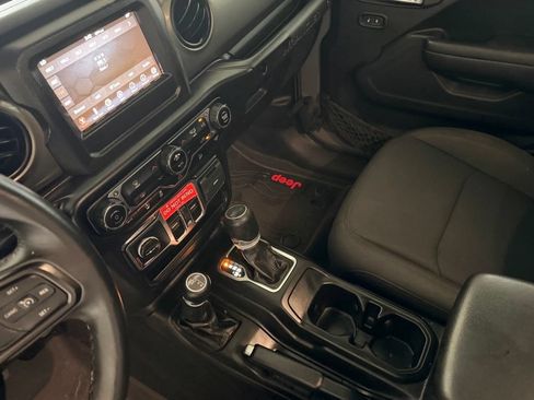 Used 2019 Jeep Wrangler Unlimited Sport S AWD/4WD image 49