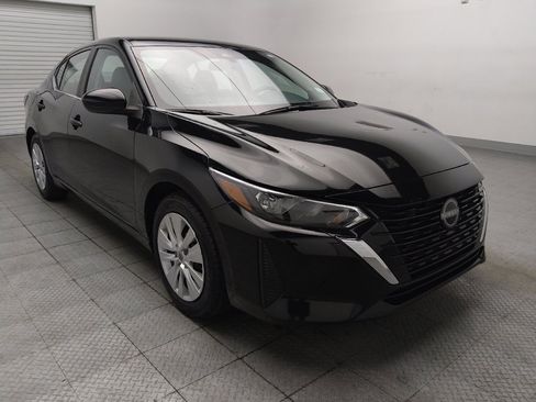 Used 2025 Nissan Sentra S FWD image 13