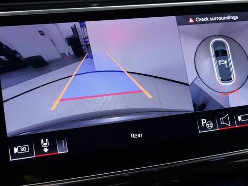 Used 2025 Audi Q7 3.0T Prestige w/ Prestige Package image 70