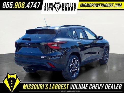New 2026 Chevrolet Trax RS w/ Driver Confidence Package FWD image 19