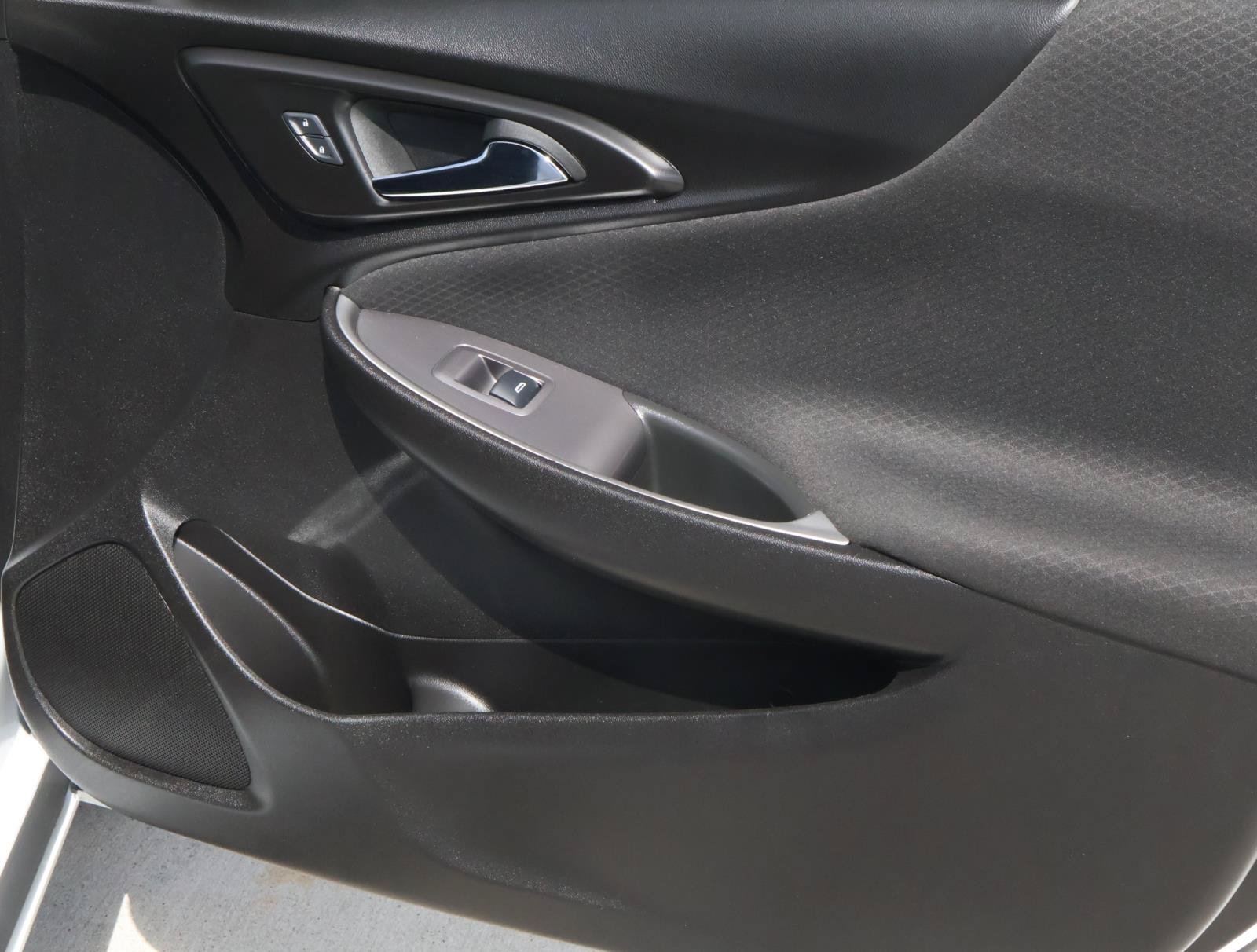Used 2025 Chevrolet Malibu RS FWD image 14
