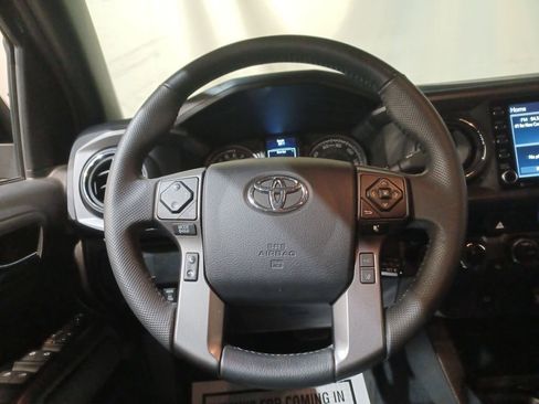 Used 2023 Toyota Tacoma TRD Off-Road image 11