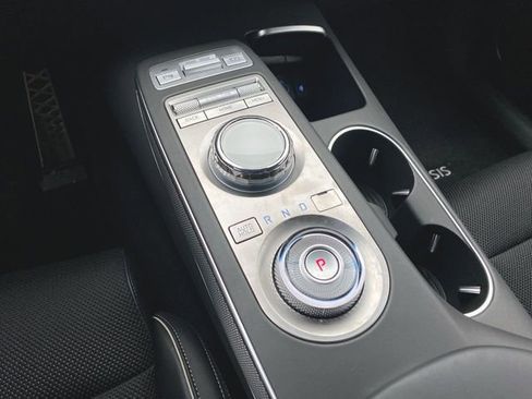 Used 2025 Genesis GV70 3.5T Sport AWD/4WD image 16