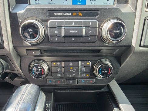 Used 2018 Ford F150 Raptor w/ Equipment Group 802A Luxury image 29