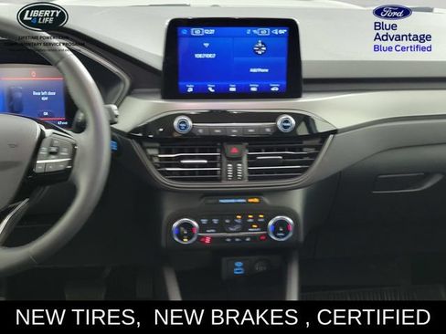 Certified 2023 Ford Escape Active AWD/4WD image 21