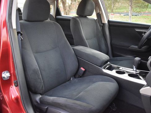 Used 2014 Nissan Altima 2.5 S w/ Sport Value Package image 14