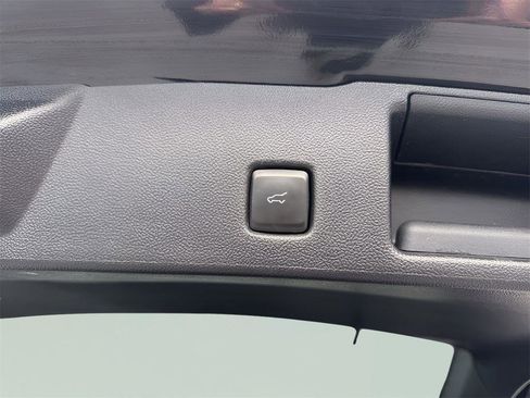 Used 2023 Ford Escape Active image 9