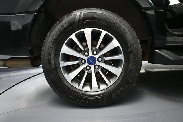 Used 2016 Ford Expedition EL XLT AWD/4WD image 10