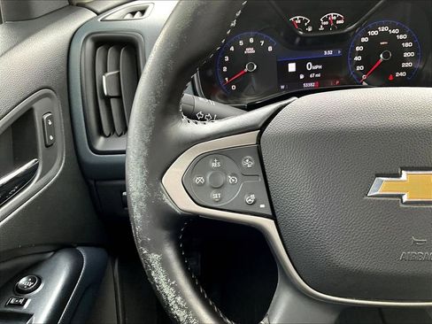 Used 2022 Chevrolet Colorado Z71 w/ Safety Package AWD/4WD image 14