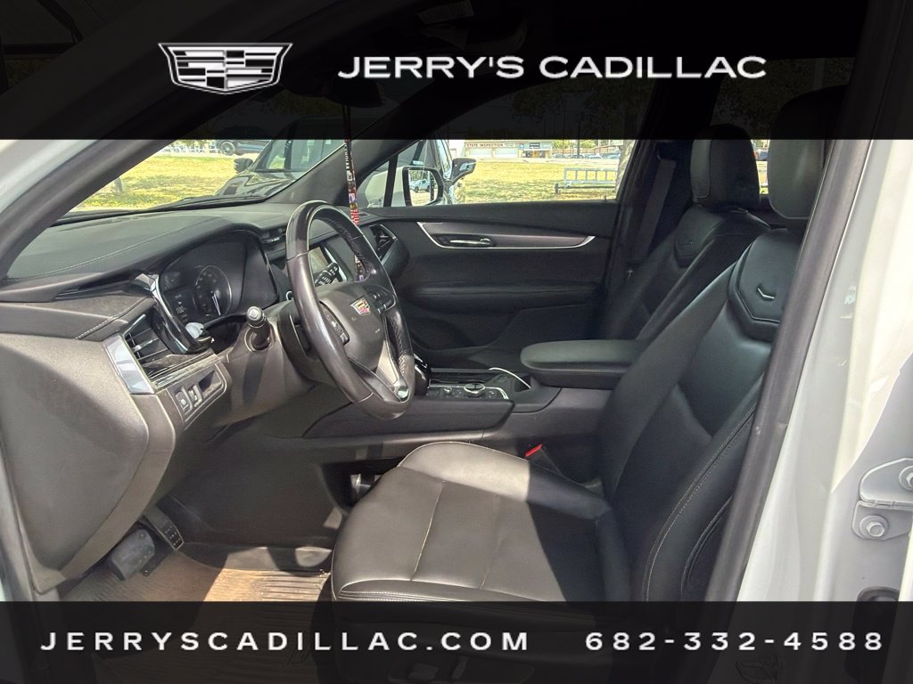 Used 2022 Cadillac XT6 Luxury FWD image 7