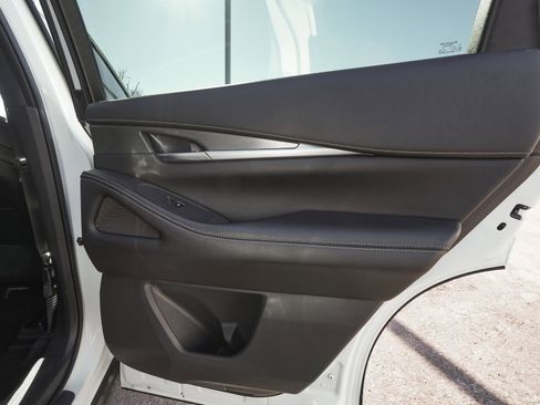 Used 2023 INFINITI QX60 Luxe image 12