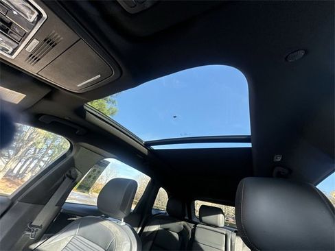 Certified 2024 Lincoln Nautilus Reserve w/ Equipment Group 202A image 22