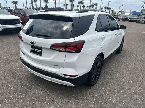 Used 2022 Chevrolet Equinox RS w/ RS Leather Package FWD image 16