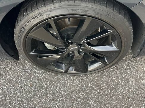 Used 2023 Genesis G70 2.0T w/ Sport Prestige Package RWD image 15