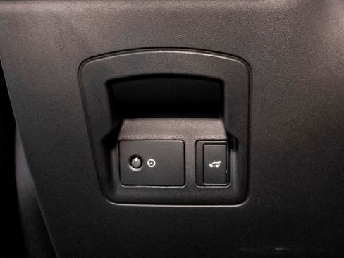 New 2026 Land Rover Range Rover Velar Dynamic SE image 11