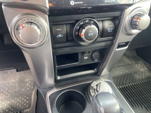Used 2020 Toyota 4Runner SR5 AWD/4WD image 13