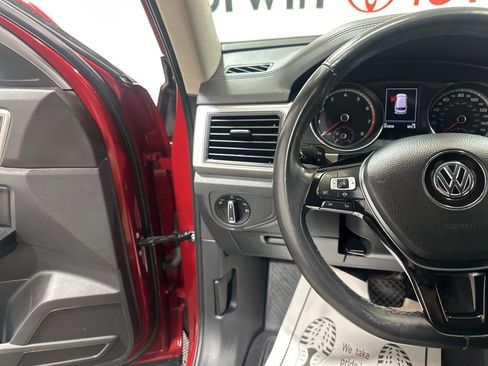 Used 2019 Volkswagen Atlas SE w/ Towing Package image 26
