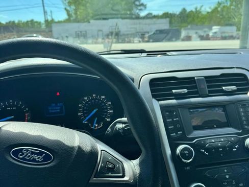 Used 2017 Ford Fusion S image 20