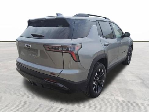 Used 2025 Chevrolet Equinox RS w/ Safety and Technology Package AWD/4WD image 4