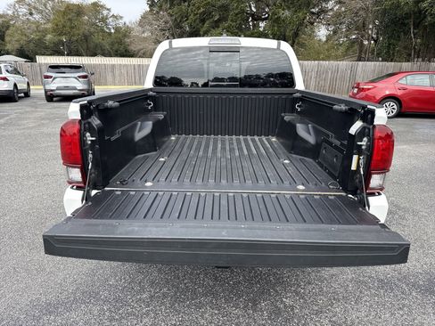 Used 2023 Toyota Tacoma SR5 w/ Technology Package image 28