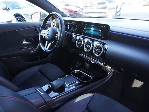 Used 2023 Mercedes-Benz CLA 250 4MATIC image 28