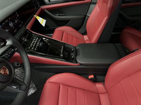 New 2026 Porsche Panamera 4 image 25