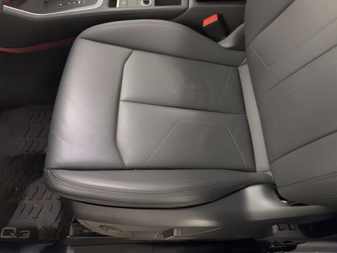 Used 2023 Audi Q3 2.0T Premium Plus w/ Premium Plus Package image 16