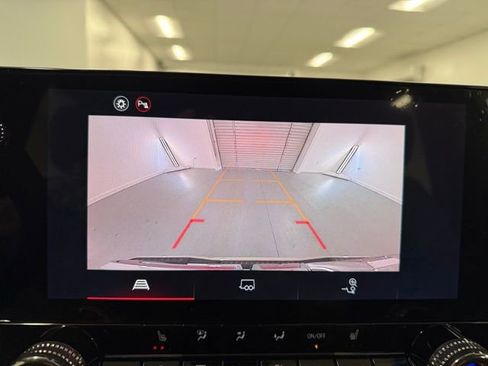 New 2026 GMC Canyon AT4 image 21