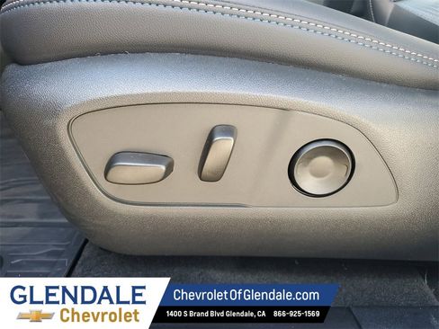 New 2026 Chevrolet Equinox EV LT w/ LPO, Blackout Package image 22