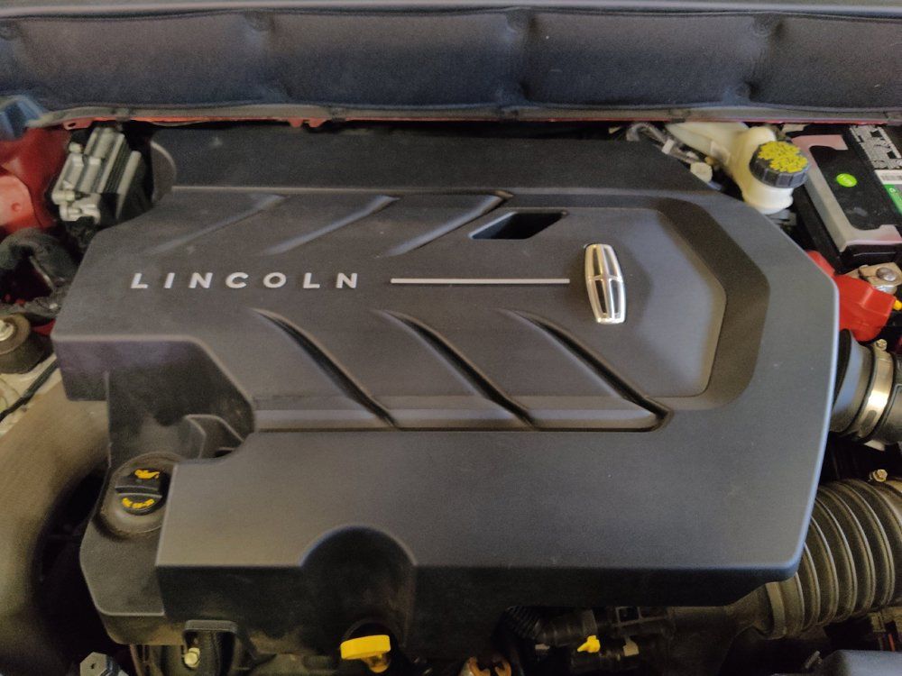 Used 2018 Lincoln MKX Reserve w/ Driver Assistance Package FWD image 30