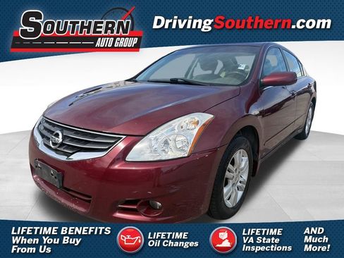 Used 2011 Nissan Altima 2.5 S w/ Special Edition Pkg image 1